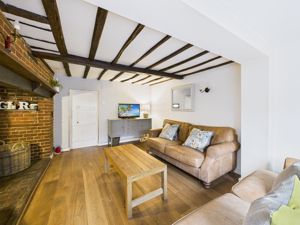 Sitting Room - click for photo gallery